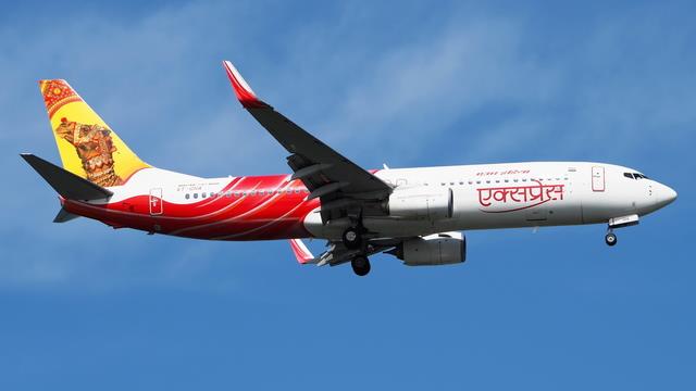 VT-GHA:Boeing 737-800:Air India Express